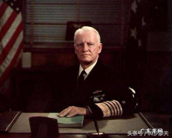 元帅军衔相当于什么官 元帅军衔什么样