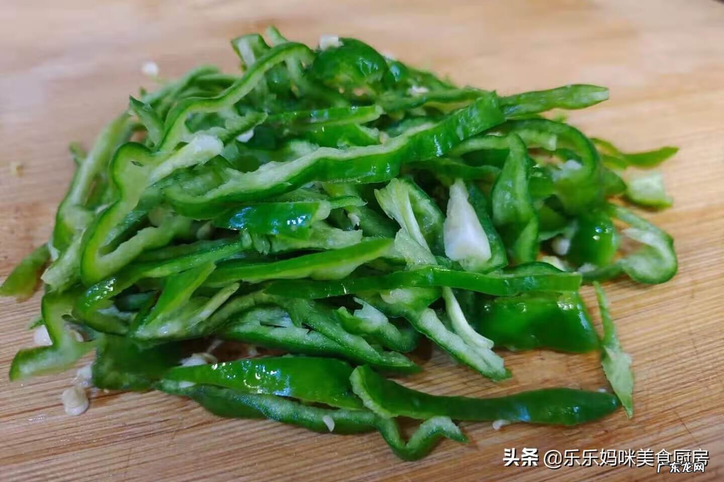 青西红柿能生吃吗 青西红柿能吃吗怎么吃