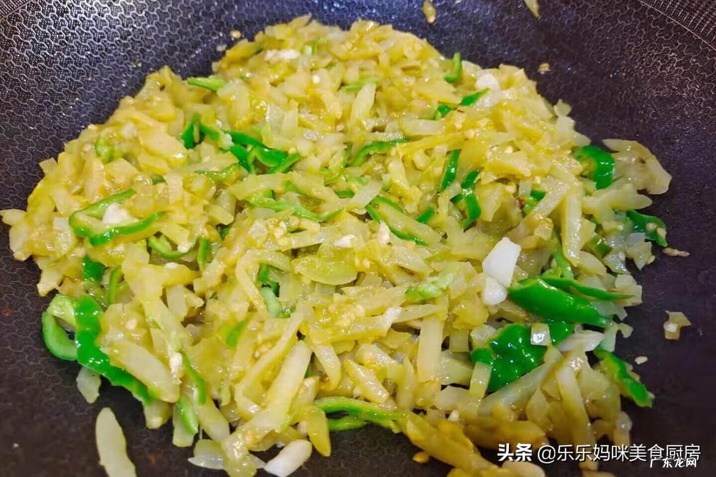 青西红柿能生吃吗 青西红柿能吃吗怎么吃