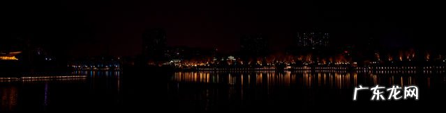 大明湖在哪里个城市 山东大明湖是还珠格格里的大明湖吗