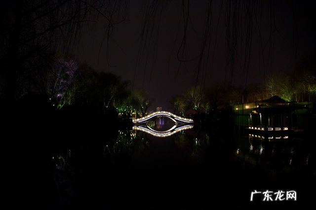 大明湖在哪里个城市 山东大明湖是还珠格格里的大明湖吗