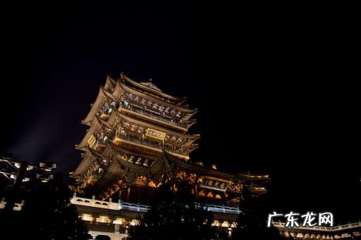 大明湖在哪里个城市 山东大明湖是还珠格格里的大明湖吗