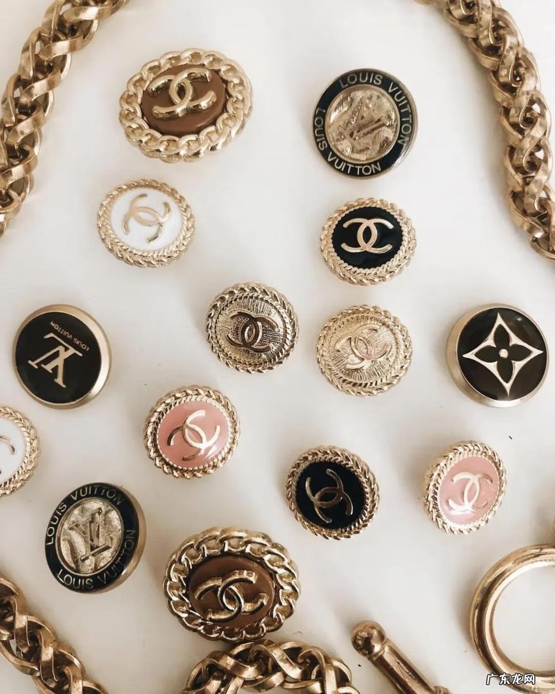 最新款香奈儿女包 香奈儿女包的价格