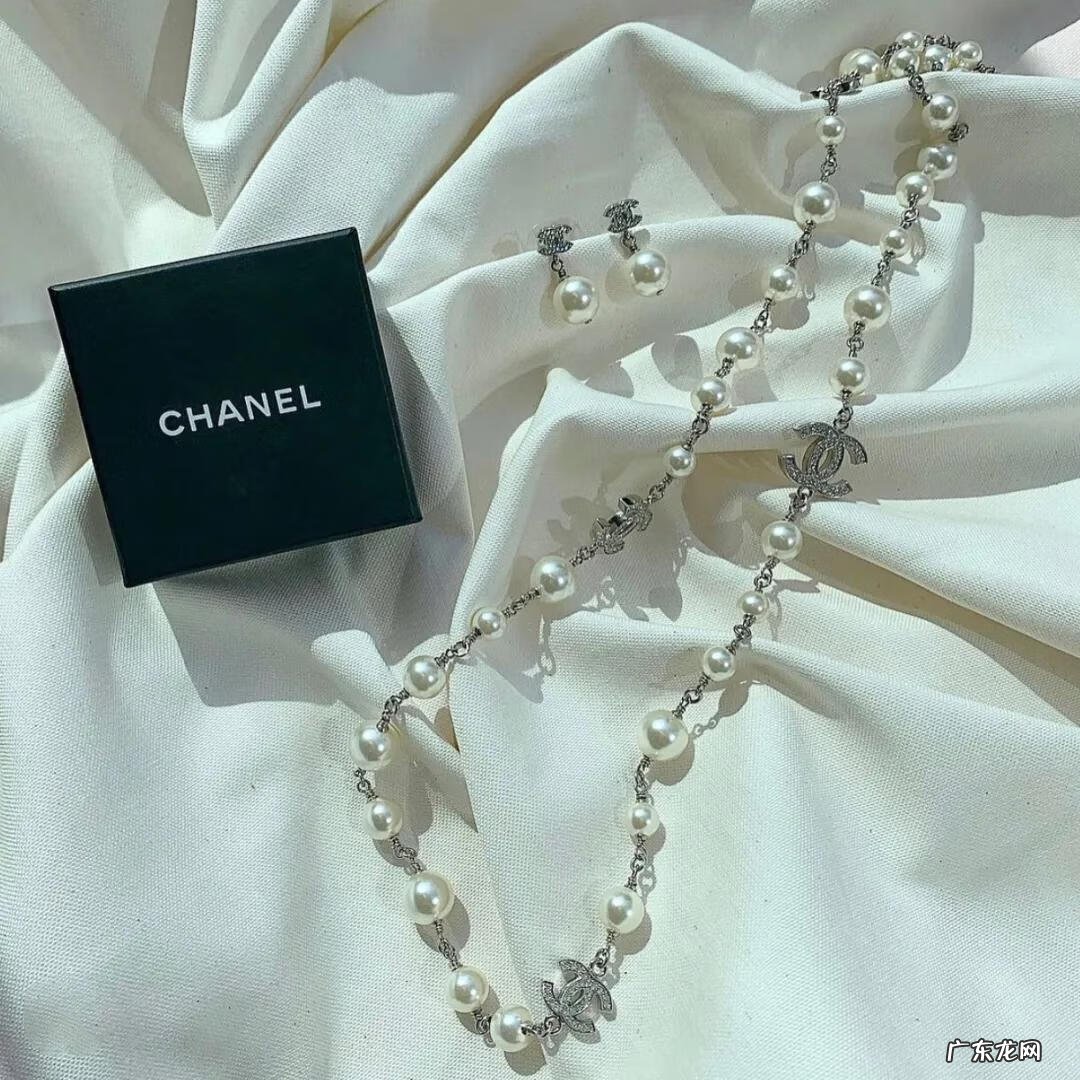 最新款香奈儿女包 香奈儿女包的价格