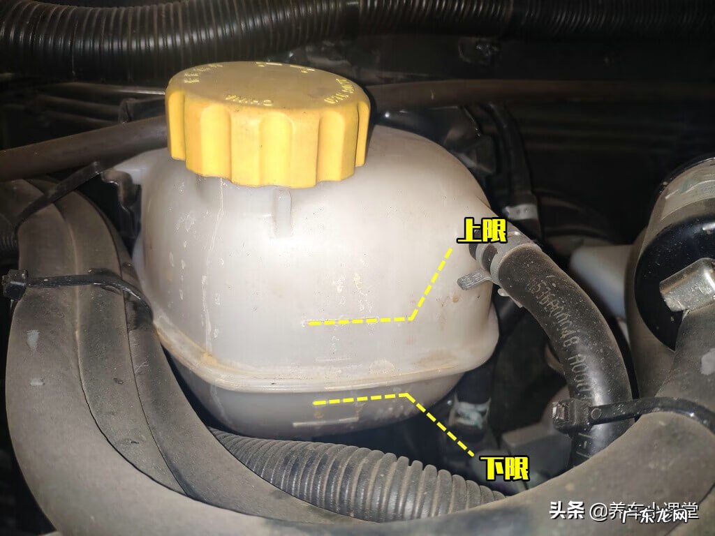 汽车暖风水管阀门在哪 汽车热水阀图