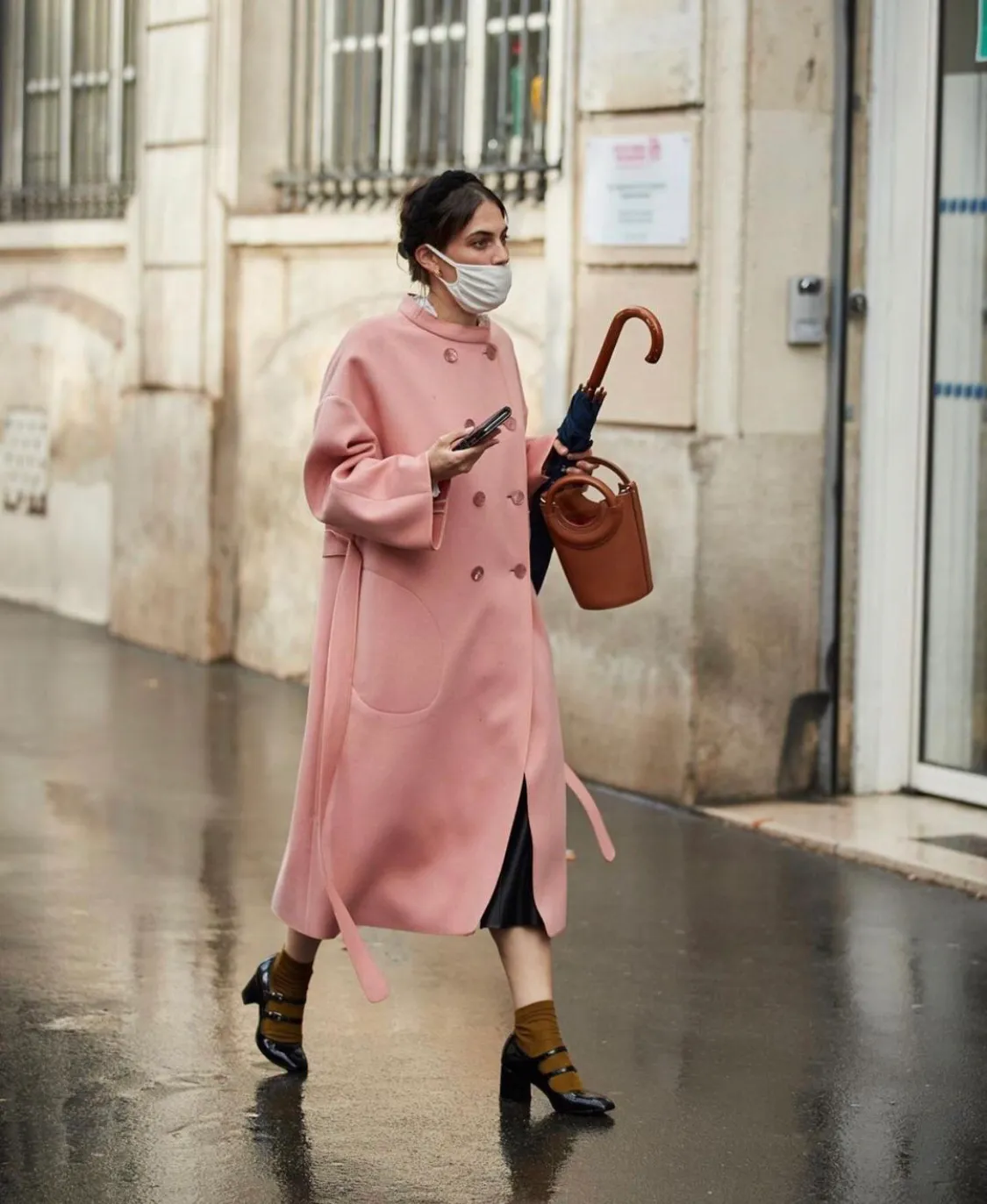 女同志们大冬天的穿裙子真的不冷吗？