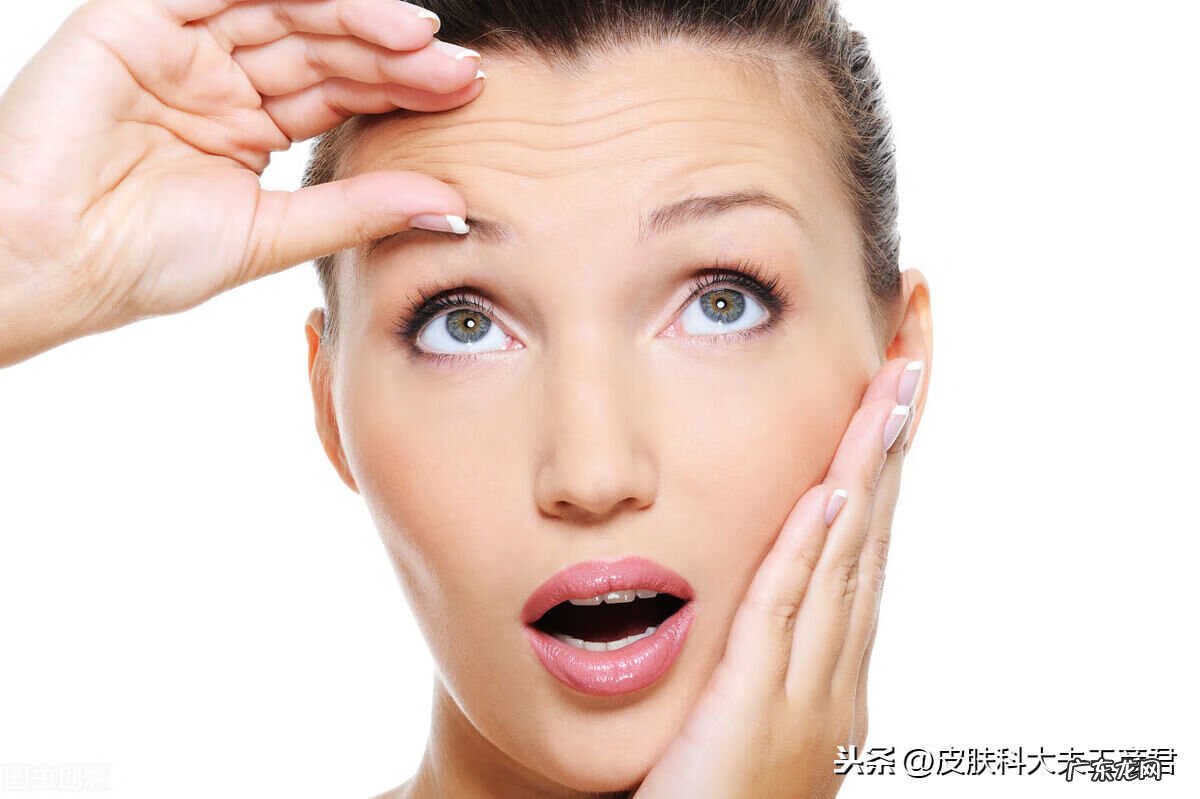 额头冒痘痘如何处理 额头起痘痘怎么办?