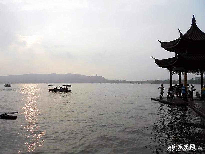 西湖最盛为春为月原文及翻译 西湖最盛为春为月文言文名字叫什么