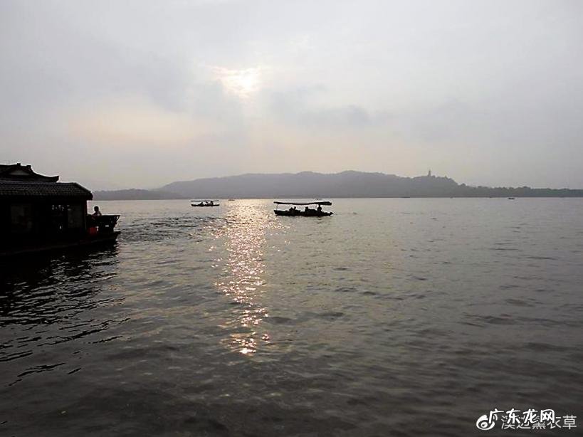 西湖最盛为春为月原文及翻译 西湖最盛为春为月文言文名字叫什么