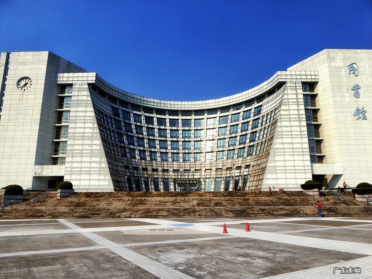 上海大学理学院领导 上海大学理学院研究生院