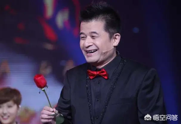 主持春晚的老人一个个都不见了,你如何看一九央视春晚新主持阵容?