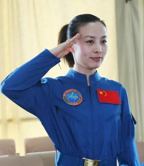 在封闭的空间呆1天都受不了,王亚平要在太空半年,忍受得了吗?