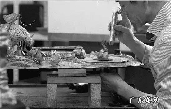 木头桌子腿断了怎么办 桌子断了什么含义