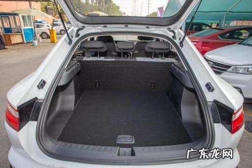 什么车性价比高又便宜高配置 那款车空间超级大还便宜