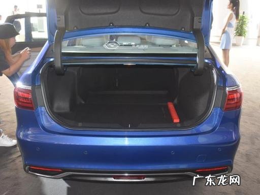 什么车性价比高又便宜高配置 那款车空间超级大还便宜