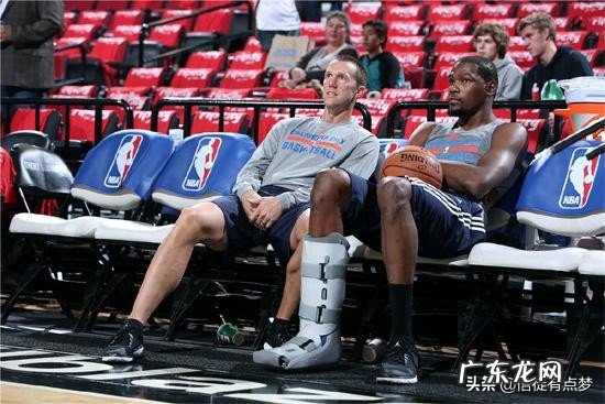 如果今年NBA季后赛杜兰特和欧文复出，篮网能拿总冠军吗？