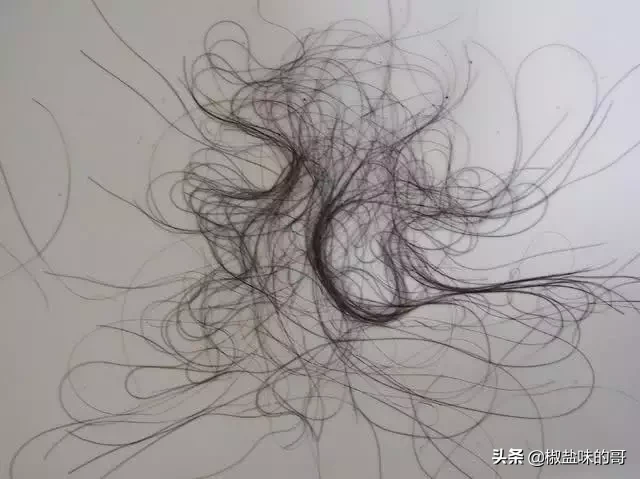 女的怎么能防掉头发?