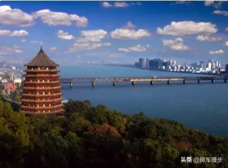 去杭州玩，有哪些经典的旅游线路？