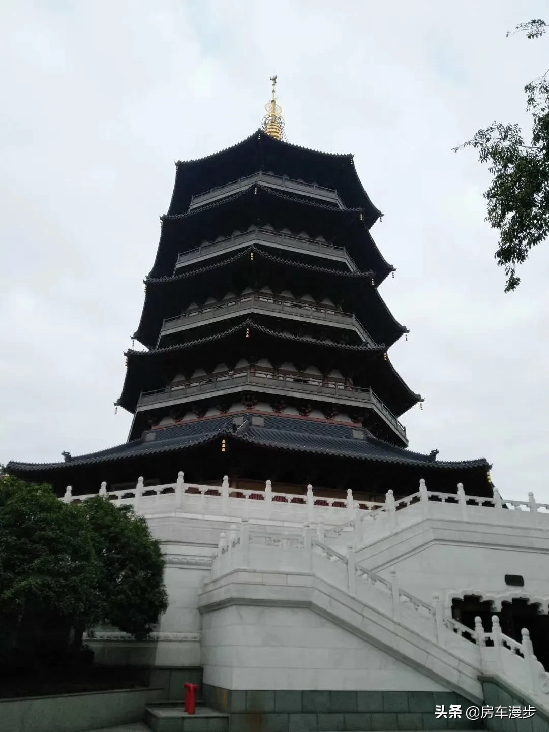 去杭州玩,有哪些经典的旅游线路?