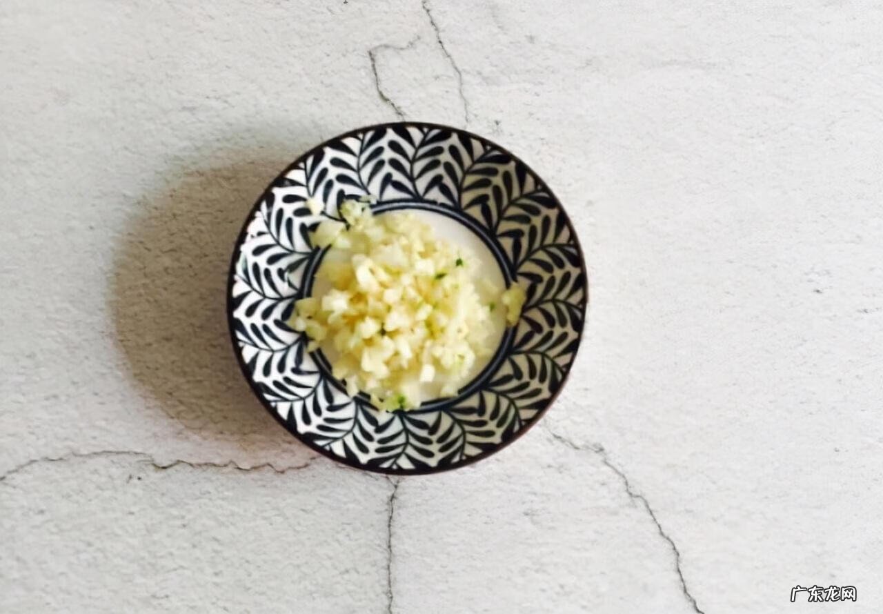 男人为什么不能吃茼蒿 茼蒿什么人不能吃?