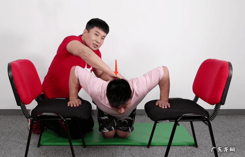 从小胸一大一小正常吗怎么办 我的胸部一大一小怎么办