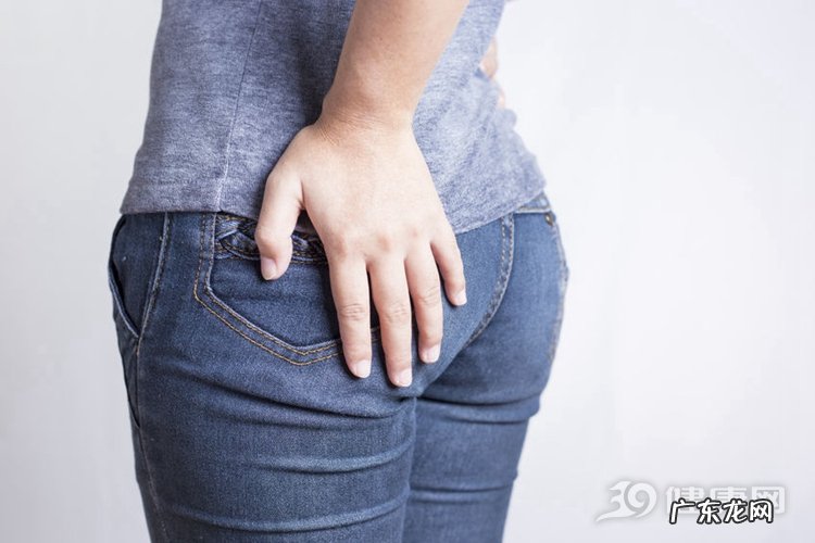 女人穿高跟鞋的危害有哪些?