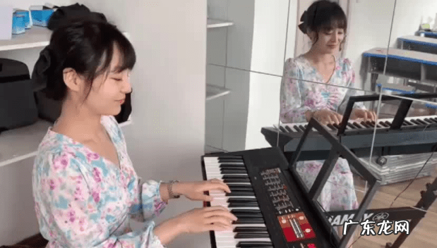 家长应该看孩子的聊天记录吗 家长可以看孩子的聊天记录吗