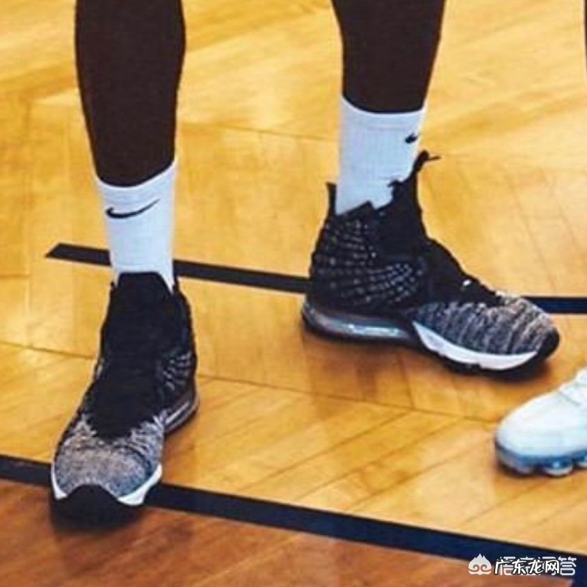 如何评价詹姆斯因耐克公司存货过多将推迟让出23号球衣?