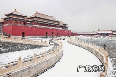 三年又三年三年又三年这都十年了 又一年又三年是哪年