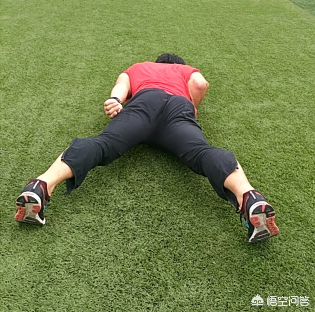 单手俯卧撑怎样练？