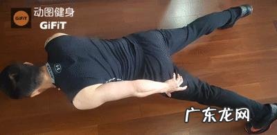 单手俯卧撑怎样练?