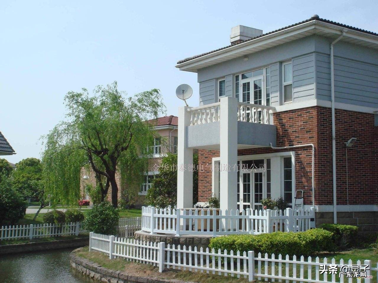 农村大门口什么样子为好?怎么设计?