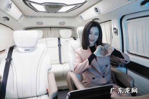 奔驰哪款车性价比最高最省油 奔驰威霆几座