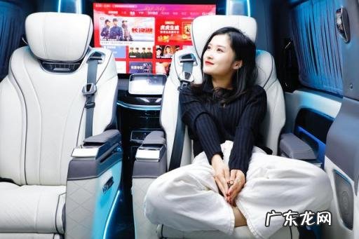 奔驰哪款车性价比最高最省油 奔驰威霆几座