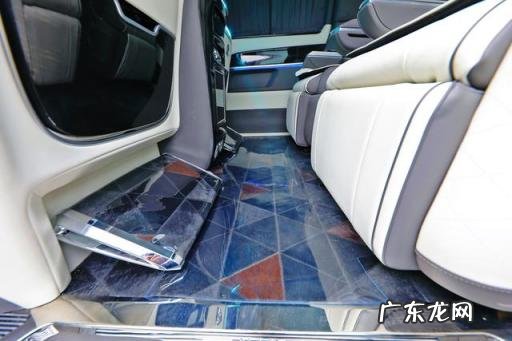 奔驰哪款车性价比最高最省油 奔驰威霆几座