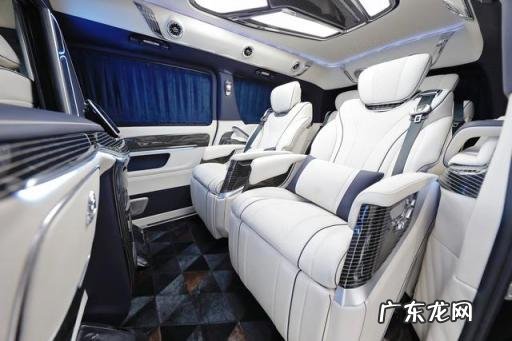 奔驰哪款车性价比最高最省油 奔驰威霆几座