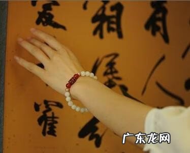 什么木头的佛珠最香 风水里女生戴什么木质佛珠好