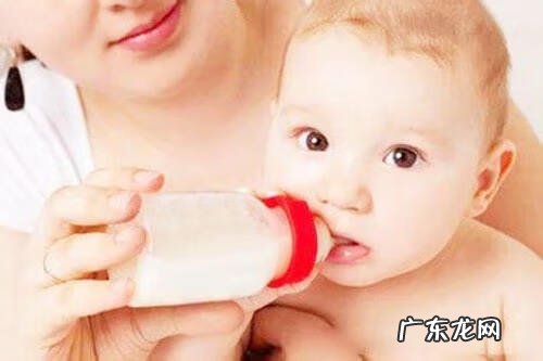 新生儿一直换奶粉好不好 新生儿换奶粉好吗?