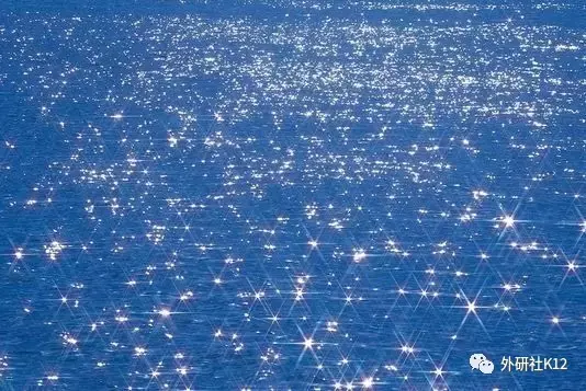 闪烁的近义词 关于闪烁有哪些近义词和反义词 闪烁近义词语有哪些