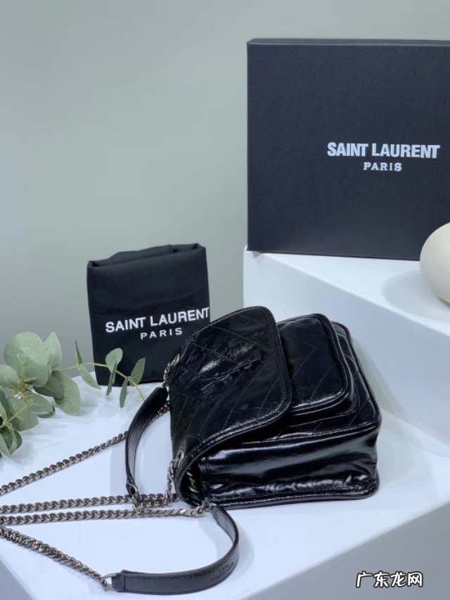 一千元以内的真皮包包,可以是国产牌子,求推荐?