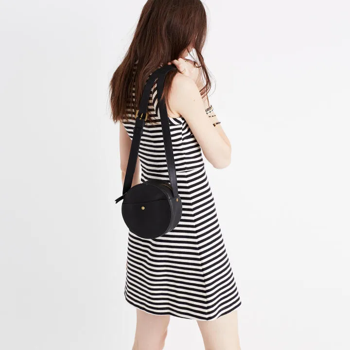 一千元以内的真皮包包,可以是国产牌子,求推荐?