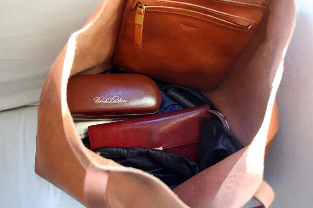 一千元以内的真皮包包,可以是国产牌子,求推荐?