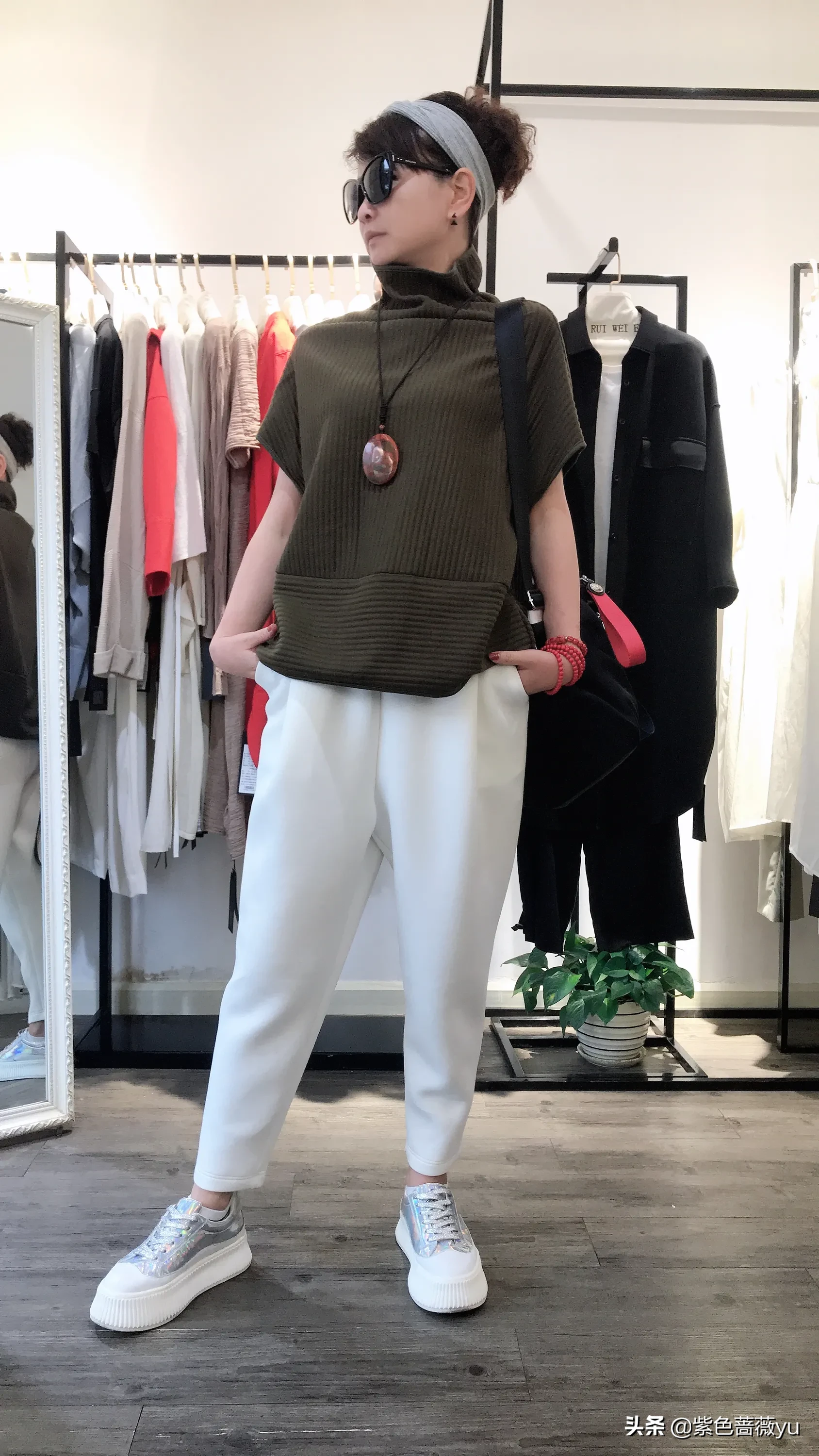 55岁女士适合穿什么样的运动服？