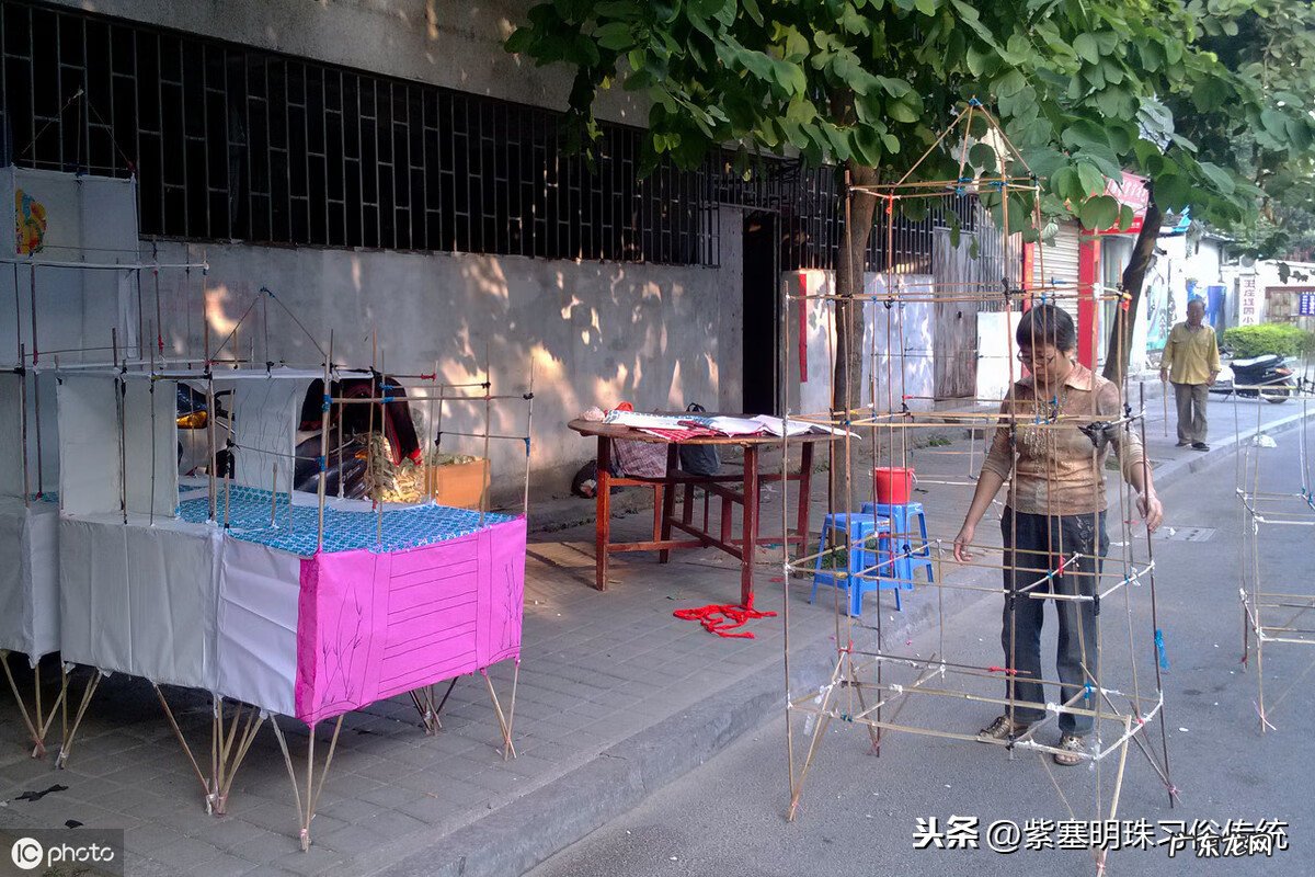 公鸡风水有什么讲究 公鸡点穴的风水作用