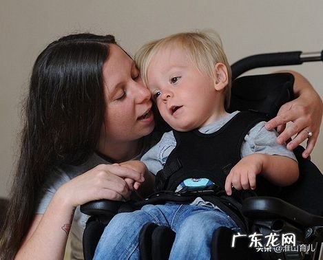 如何判断孩子是否患上脑瘫?