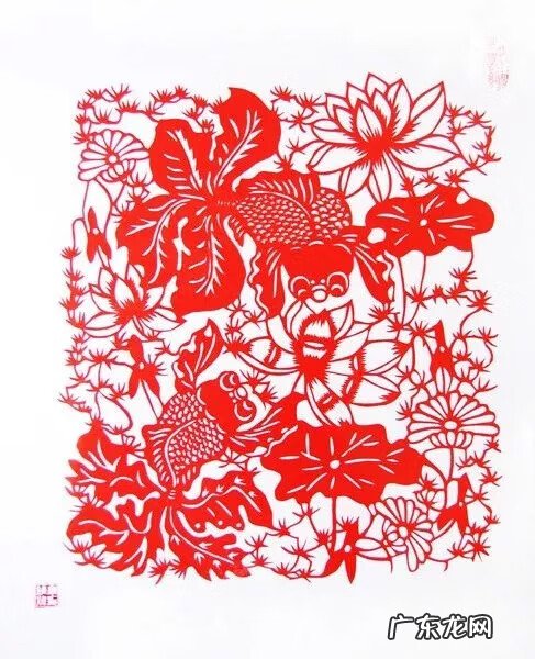 写一篇关于剪纸的作文 关于剪纸的作文素材