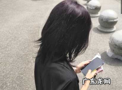 黑紫色遮的住白头发吗? 黑紫色能盖住白头发吗图片