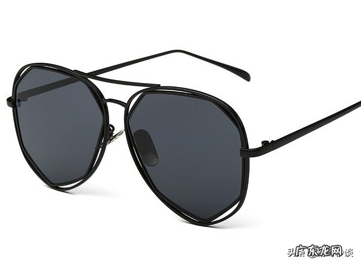 外出旅游应带哪些必备物品?