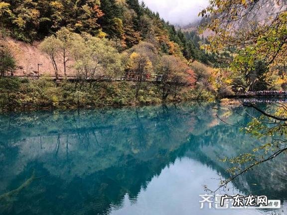 轻浮的意思是什么 轻浮的笑容是什么意思