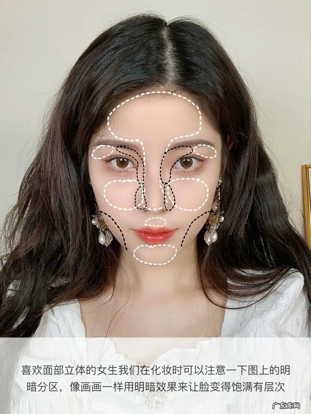 化妆师要准备的东西有哪些 学化妆要准备什么东西